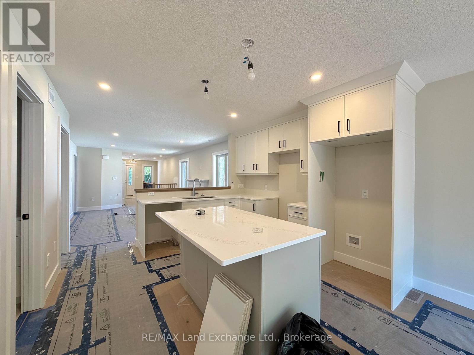 617 Hilker Street, Saugeen Shores, Ontario  N0H 2C4 - Photo 6 - X13112932