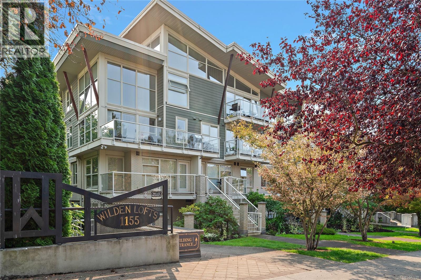 207 1155 Yates St, Victoria, British Columbia