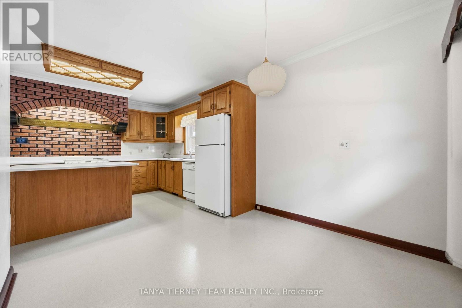 285 Muriel Avenue, Oshawa, Ontario  L1J 2W8 - Photo 12 - E13681156