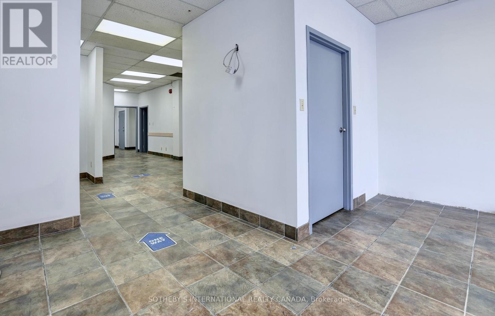 101 - 1655 Dufferin Street, Toronto, Ontario  M6E 1B2 - Photo 9 - W13578168