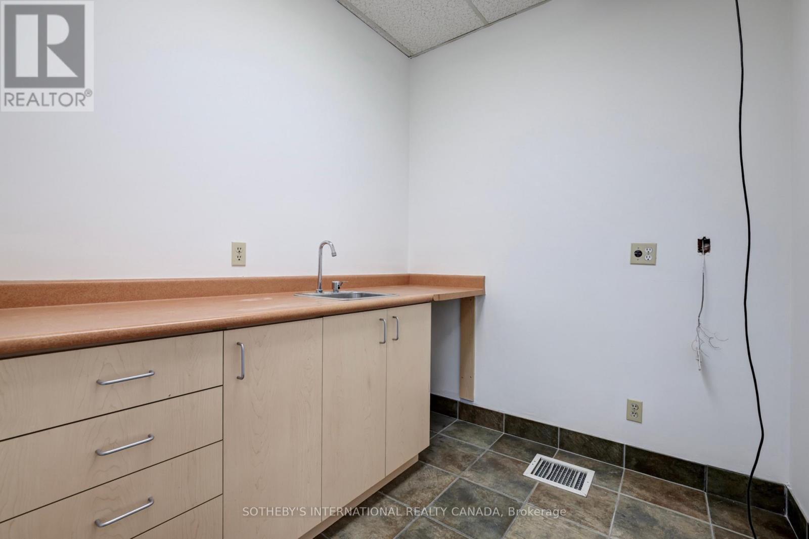 101 - 1655 Dufferin Street, Toronto, Ontario  M6E 1B2 - Photo 15 - W13578168