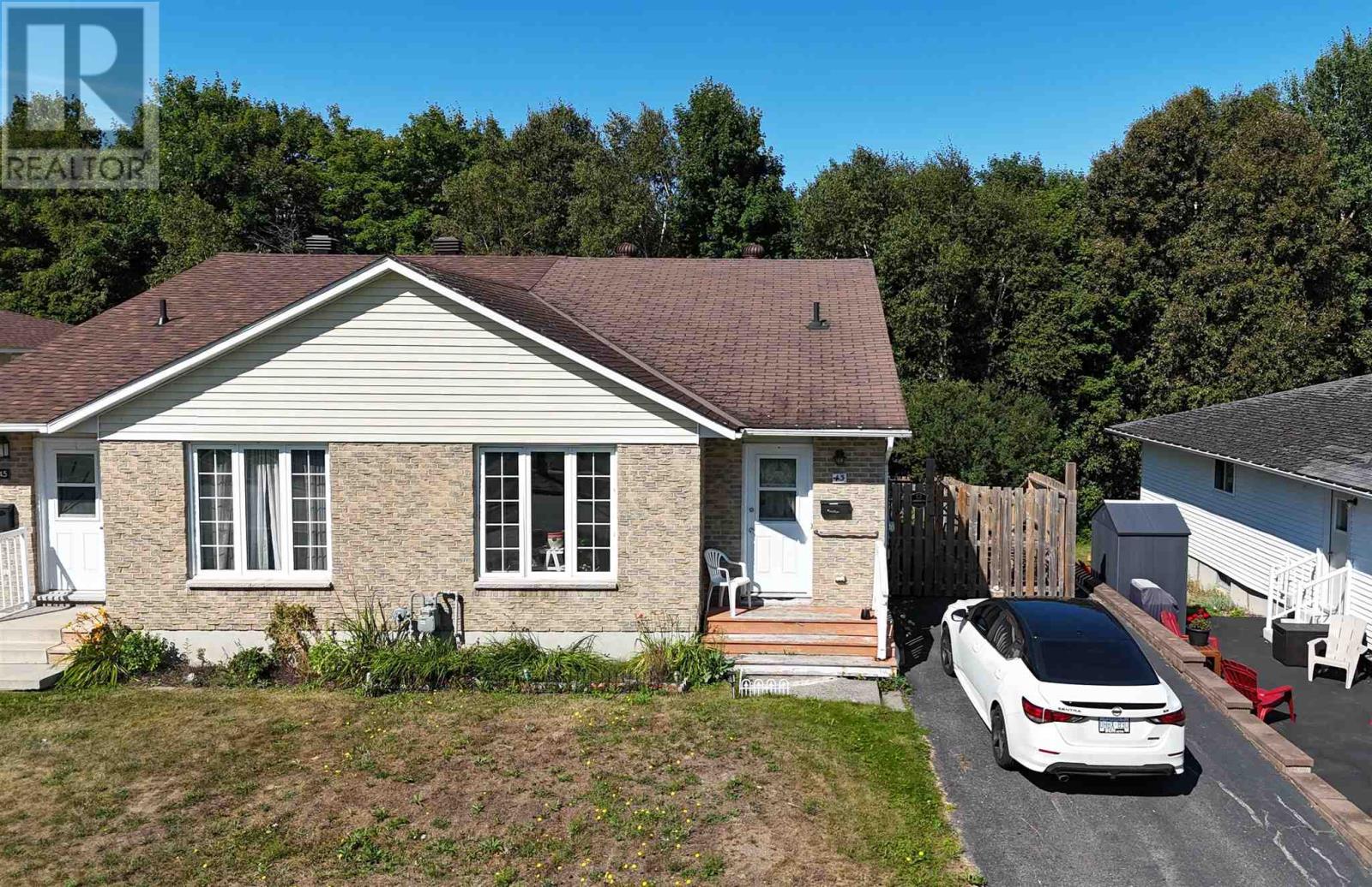 43 Capillo Rd, Elliot Lake, Ontario  P5A 2Z5 - Photo 1 - SM262202