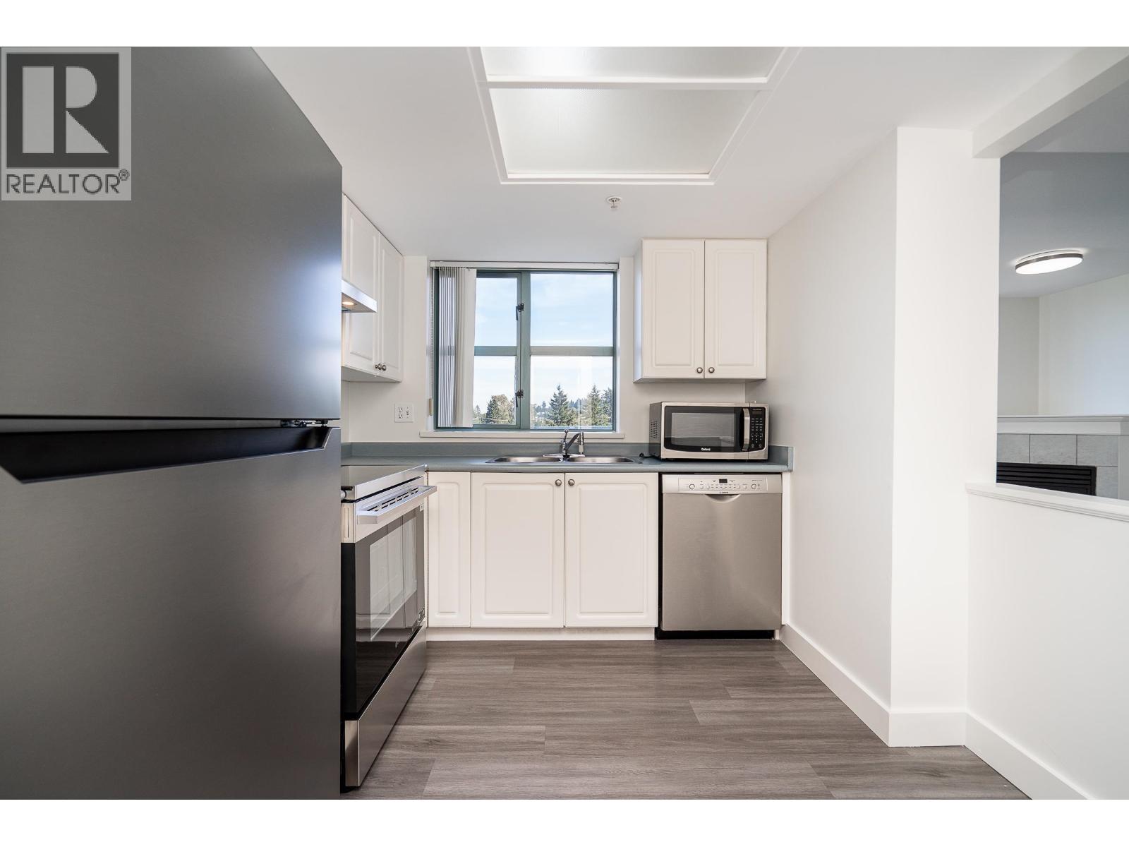 1602 200 Newport Drive, Port Moody, British Columbia  V3H 5B7 - Photo 4 - R3147437
