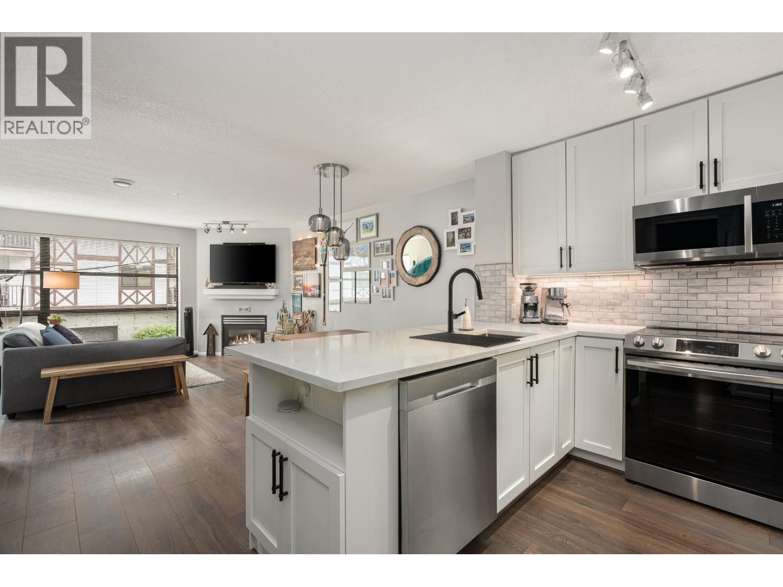 305 124 W 3rd Street, North Vancouver, British Columbia  V7M 1E8 - Photo 16 - R3149048