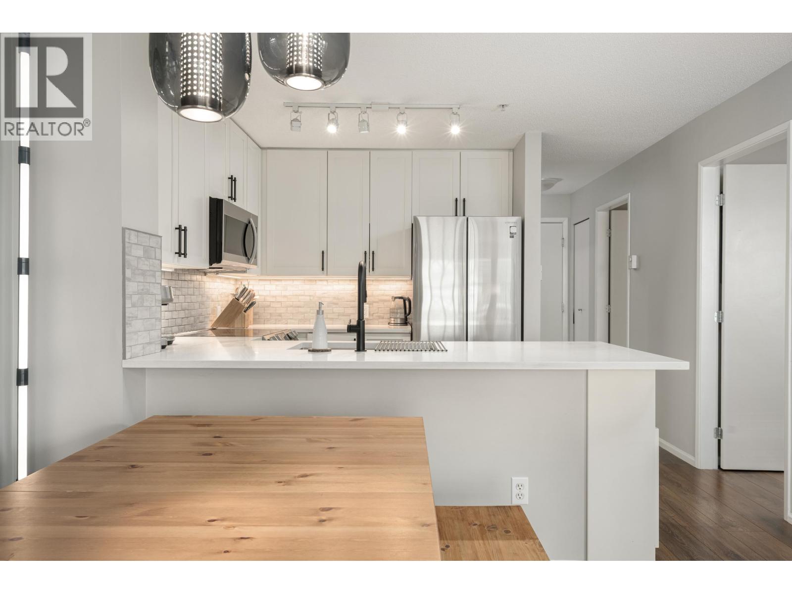 305 124 W 3rd Street, North Vancouver, British Columbia  V7M 1E8 - Photo 12 - R3149048