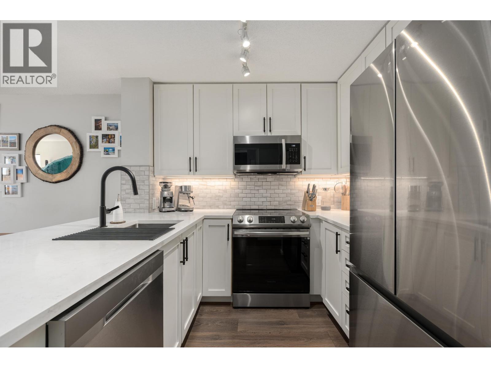 305 124 W 3rd Street, North Vancouver, British Columbia  V7M 1E8 - Photo 14 - R3149048