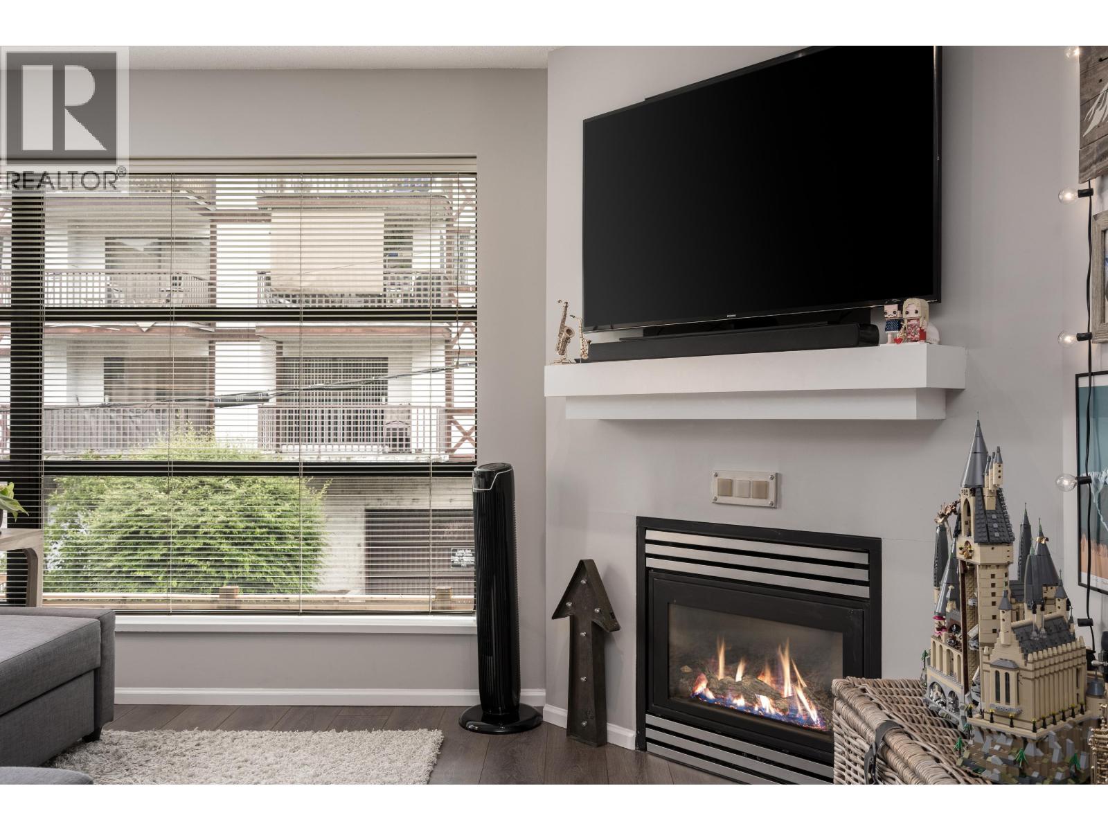 305 124 W 3rd Street, North Vancouver, British Columbia  V7M 1E8 - Photo 9 - R3149048