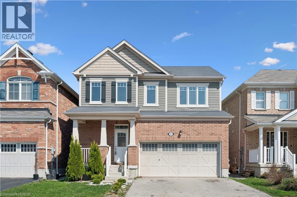 267 GROVEHILL Crescent, Kitchener, Ontario