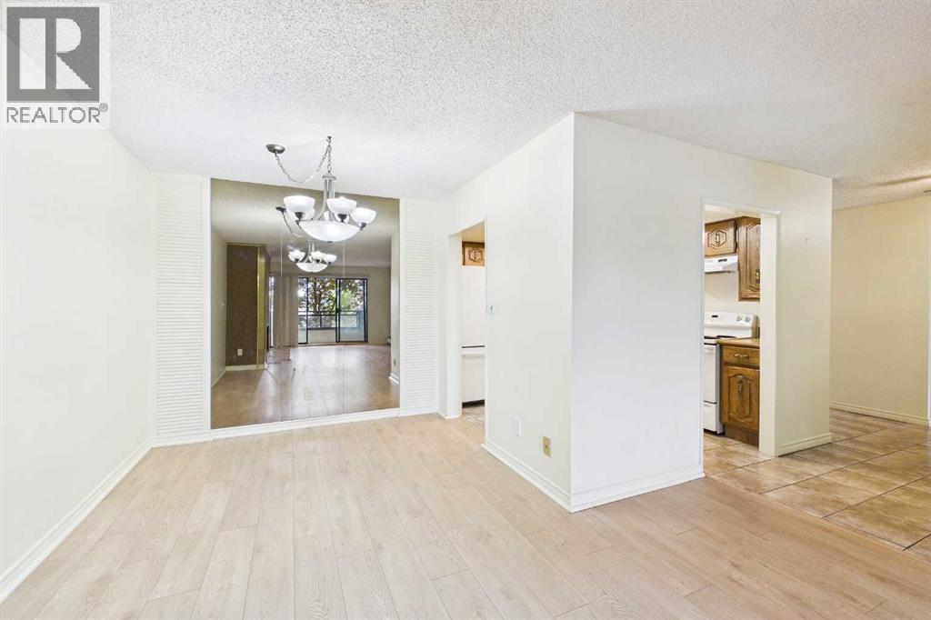 212, 3730 50 Street NW, Calgary, Alberta  T3A 2V9 - Photo 11 - A2331361
