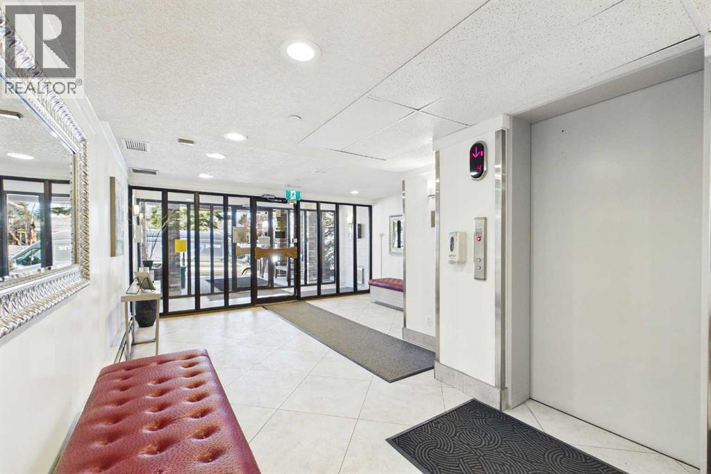 212, 3730 50 Street NW, Calgary, Alberta  T3A 2V9 - Photo 4 - A2331361