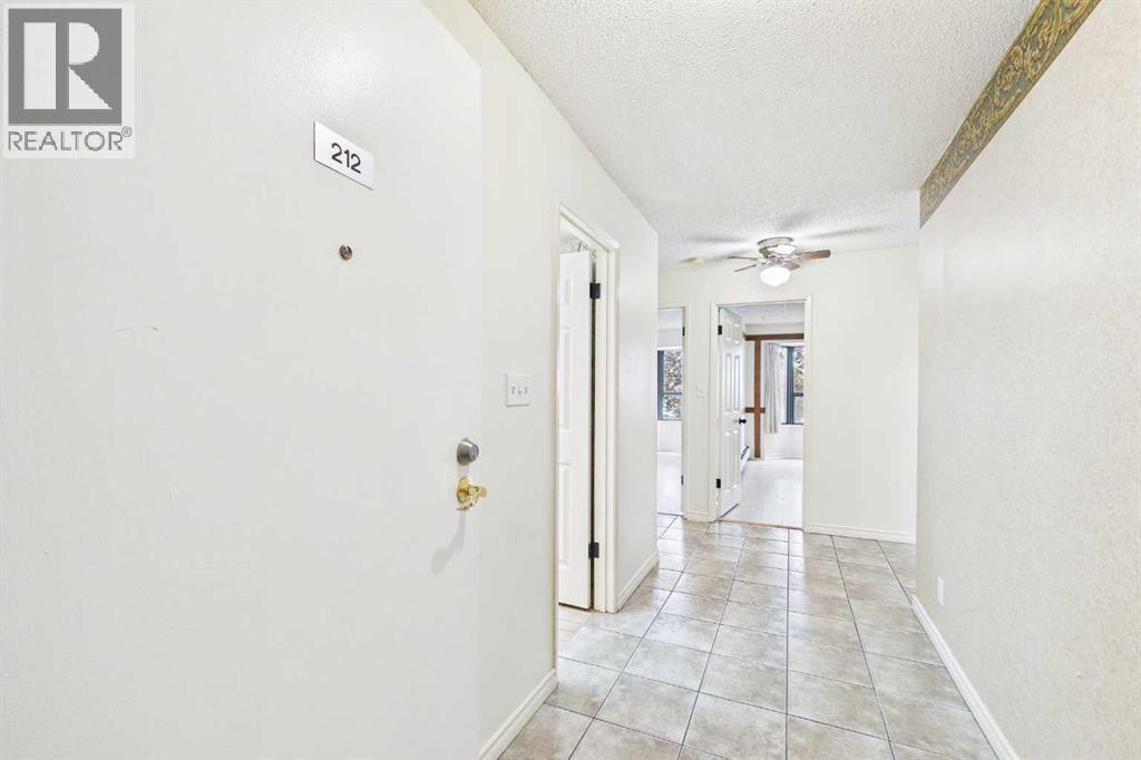 212, 3730 50 Street NW, Calgary, Alberta  T3A 2V9 - Photo 22 - A2331361