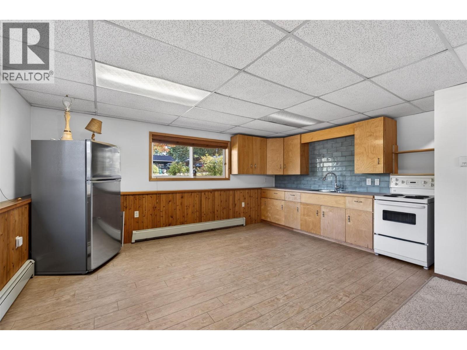 3180 28th Avenue NE, Salmon Arm, British Columbia  V1E 3G1 - Photo 28 - 10387194