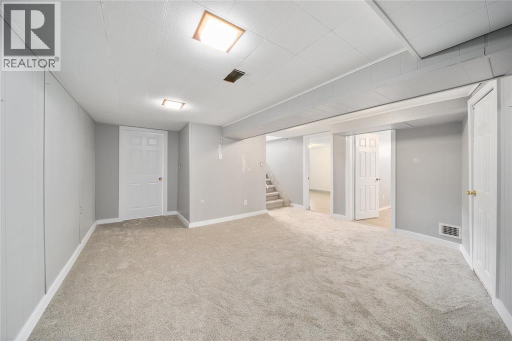 236 Paget Street, St Clair, Ontario  N0N 1G0 - Photo 16 - 26020023