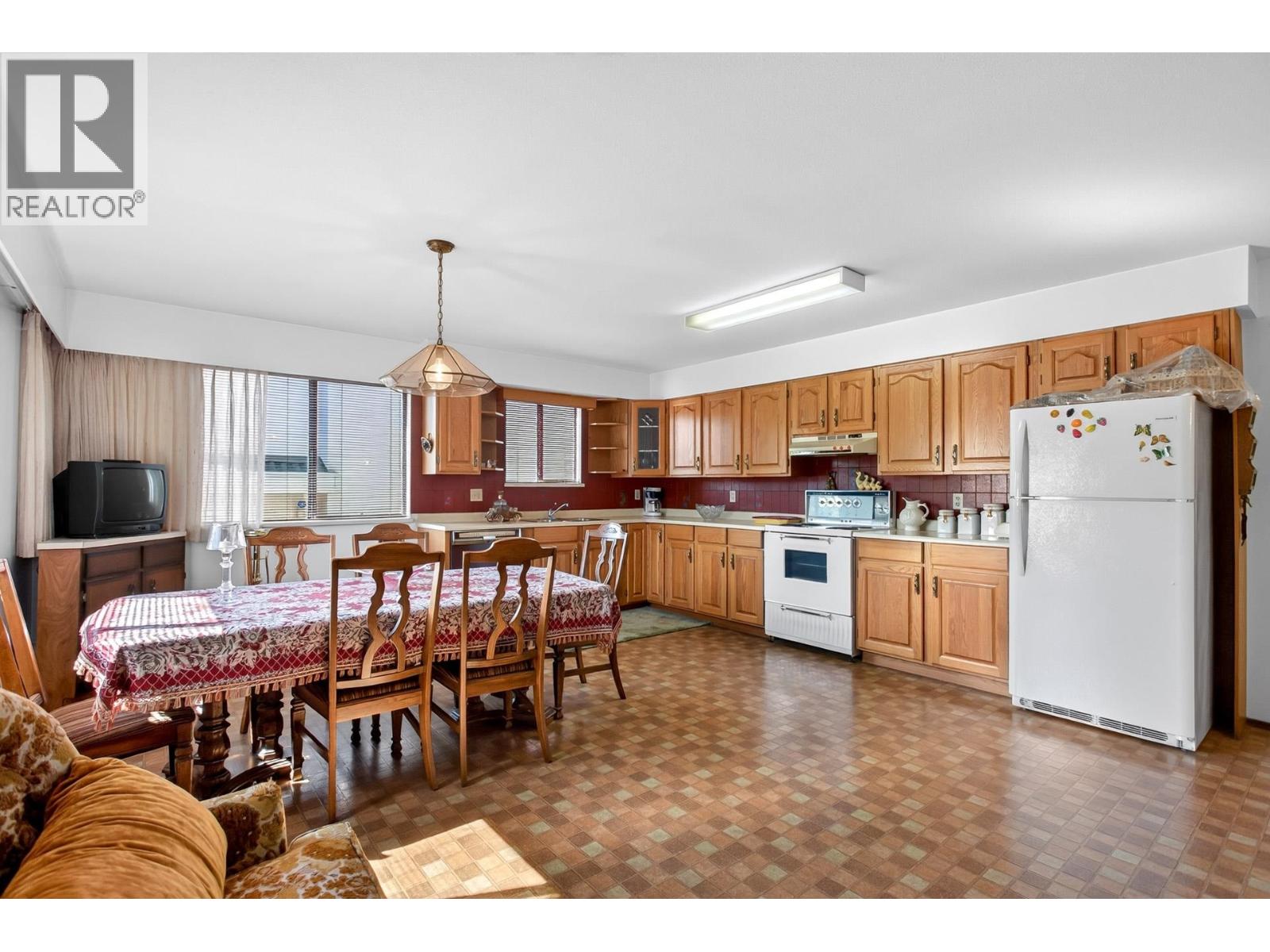 5618 Lancaster Street, Vancouver, British Columbia V5R 4A5 - Photo 13 - R3156066