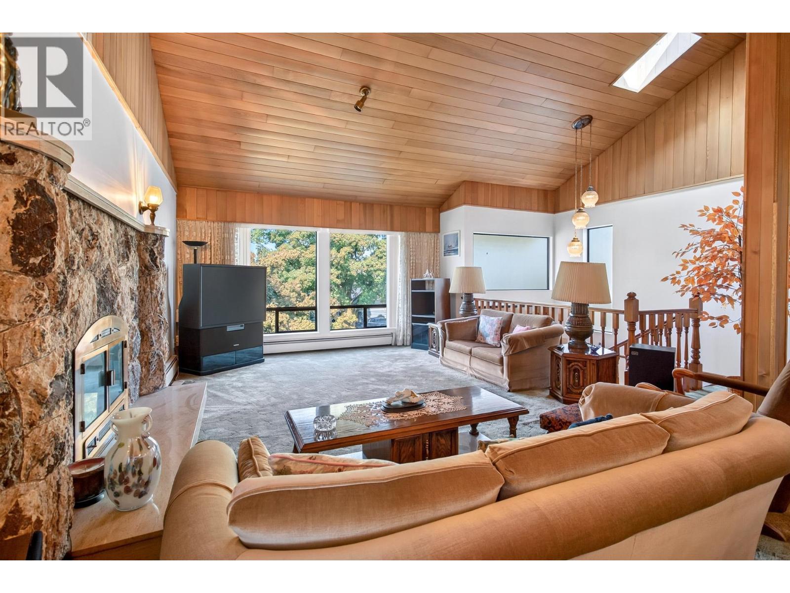 5618 Lancaster Street, Vancouver, British Columbia V5R 4A5 - Photo 7 - R3156066
