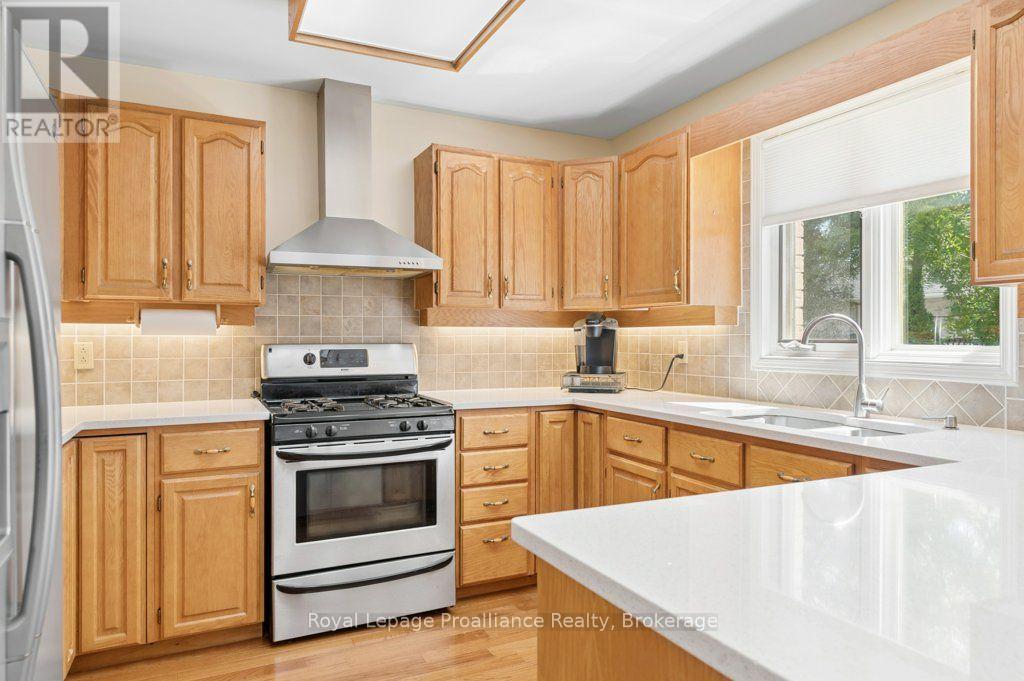 14 Parker Drive, Quinte West, Ontario  K8V 6M9 - Photo 13 - X13683112