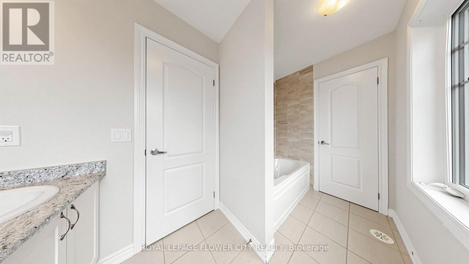 2 - 2500 Hill Rise Court, Oshawa, Ontario L1L 0M6 - Photo 21 - E13683166