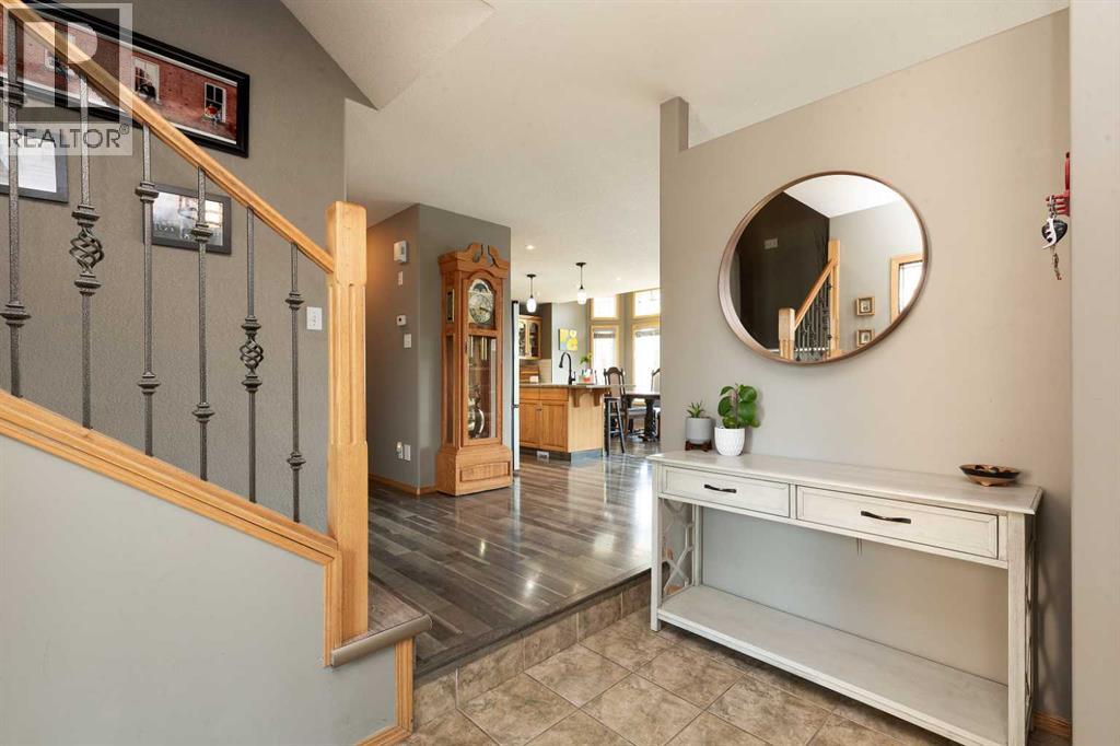242 Heritage Circle W, Lethbridge, Alberta  T1K 7H8 - Photo 3 - A2334621