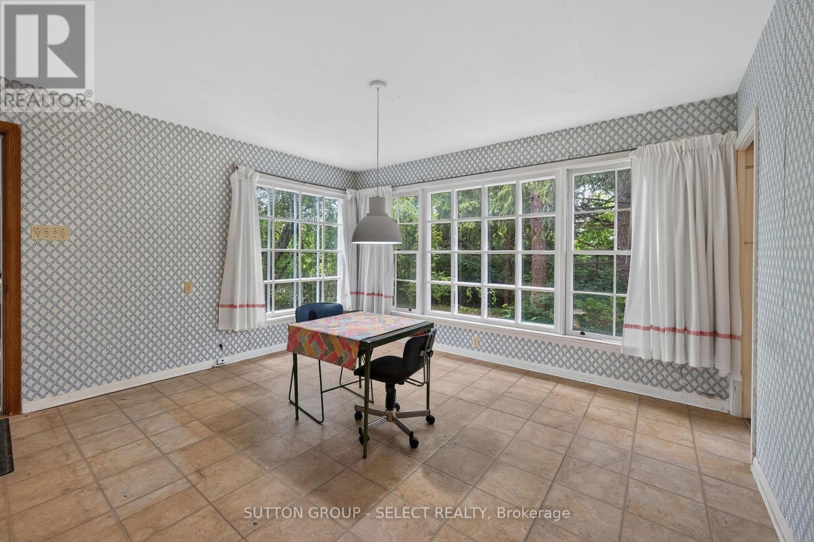 850 Commissioners Road W, London South, Ontario  N6K 1C2 - Photo 19 - X13683182