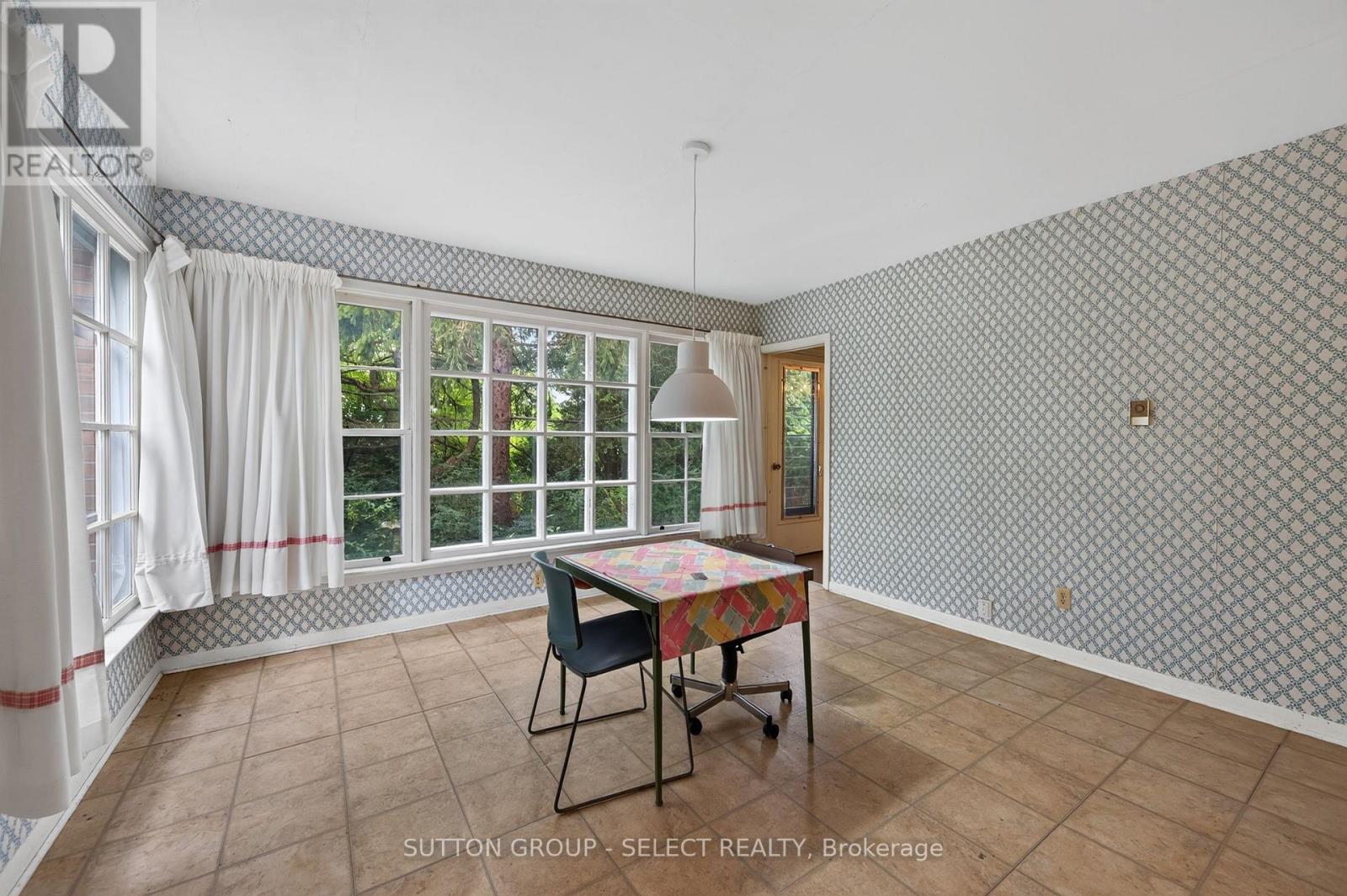 850 Commissioners Road W, London South, Ontario  N6K 1C2 - Photo 21 - X13683182