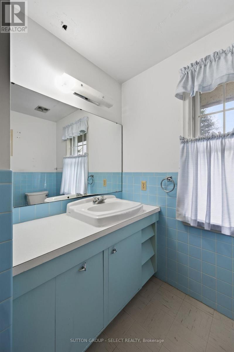 850 Commissioners Road W, London South, Ontario  N6K 1C2 - Photo 34 - X13683182