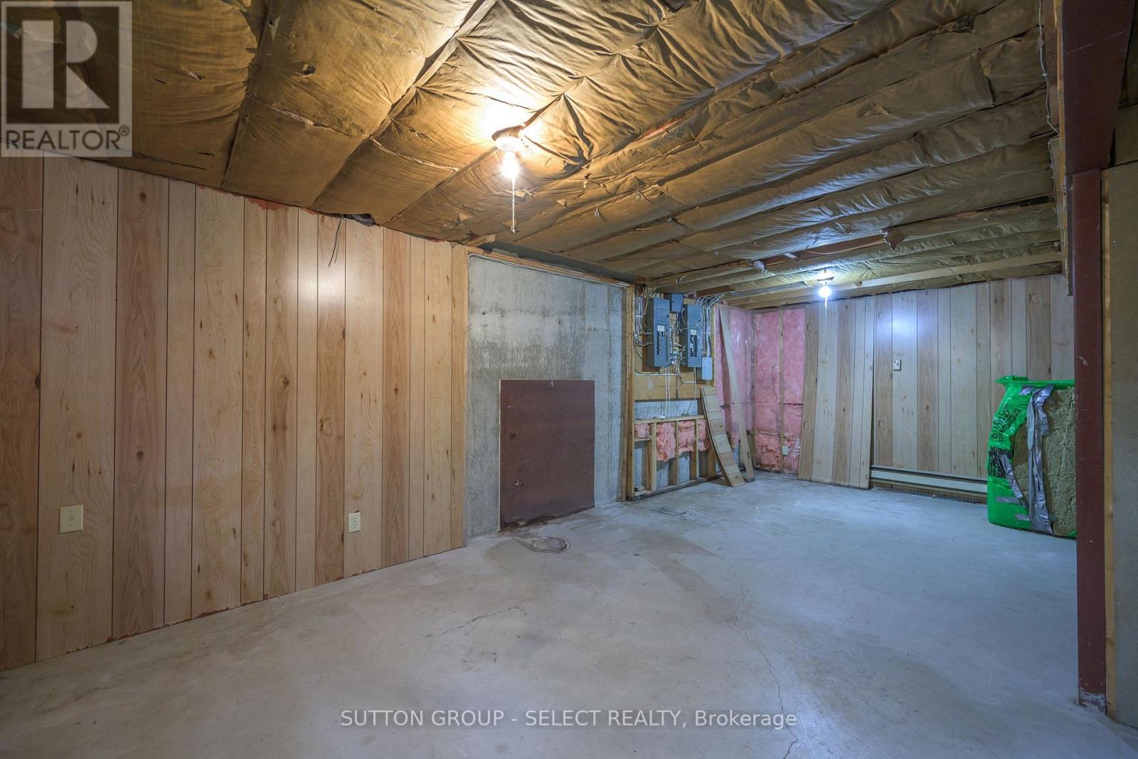 850 Commissioners Road W, London South, Ontario  N6K 1C2 - Photo 40 - X13683182