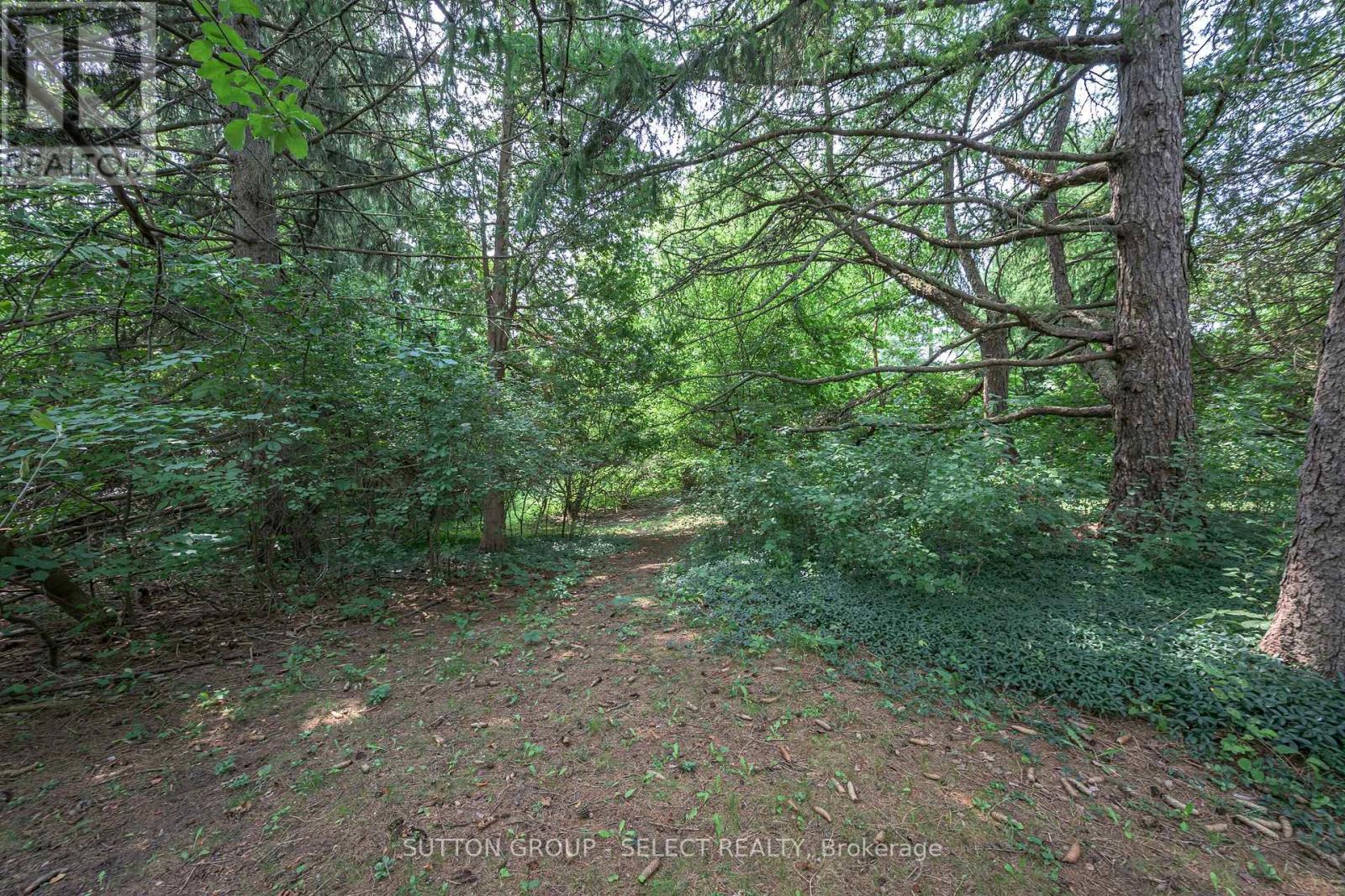 850 Commissioners Road W, London South, Ontario  N6K 1C2 - Photo 6 - X13683182