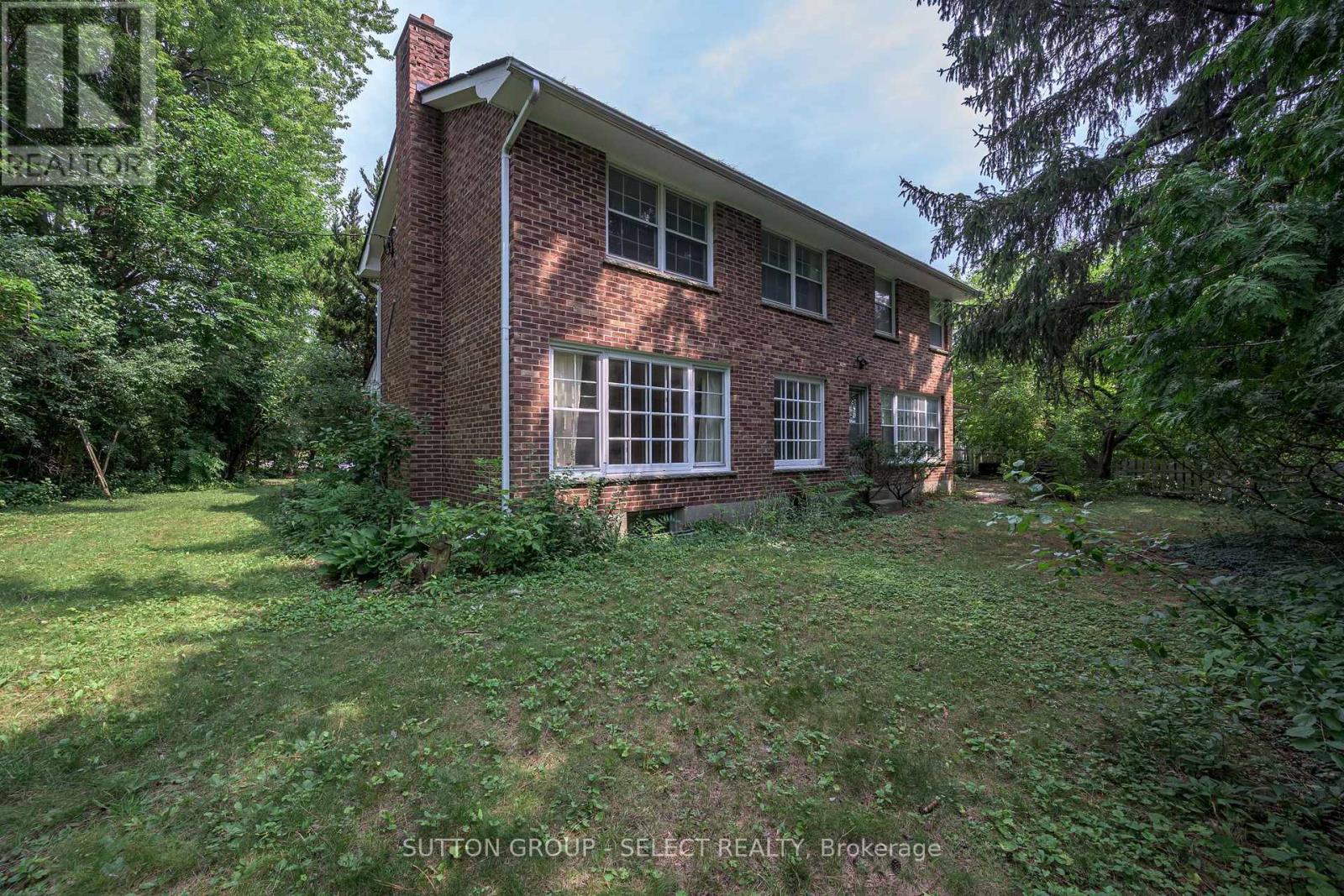 850 Commissioners Road W, London South, Ontario  N6K 1C2 - Photo 9 - X13683182