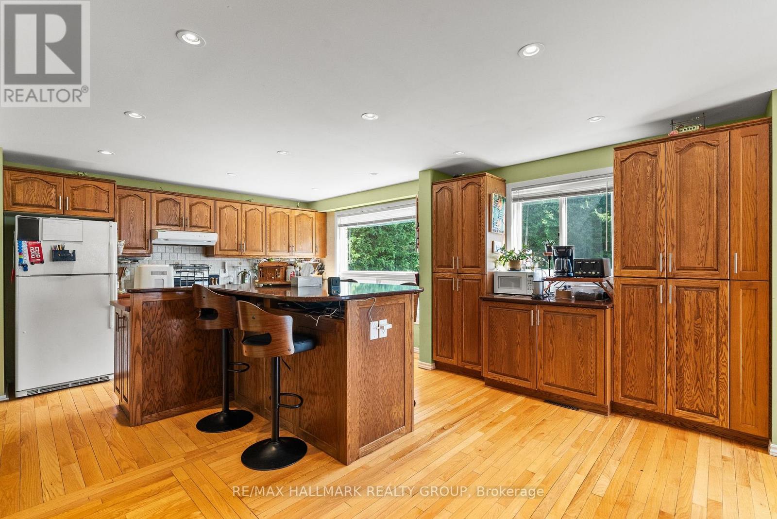 932 Beauclaire Drive, Ottawa, Ontario  K1C 2J3 - Photo 8 - X13683096