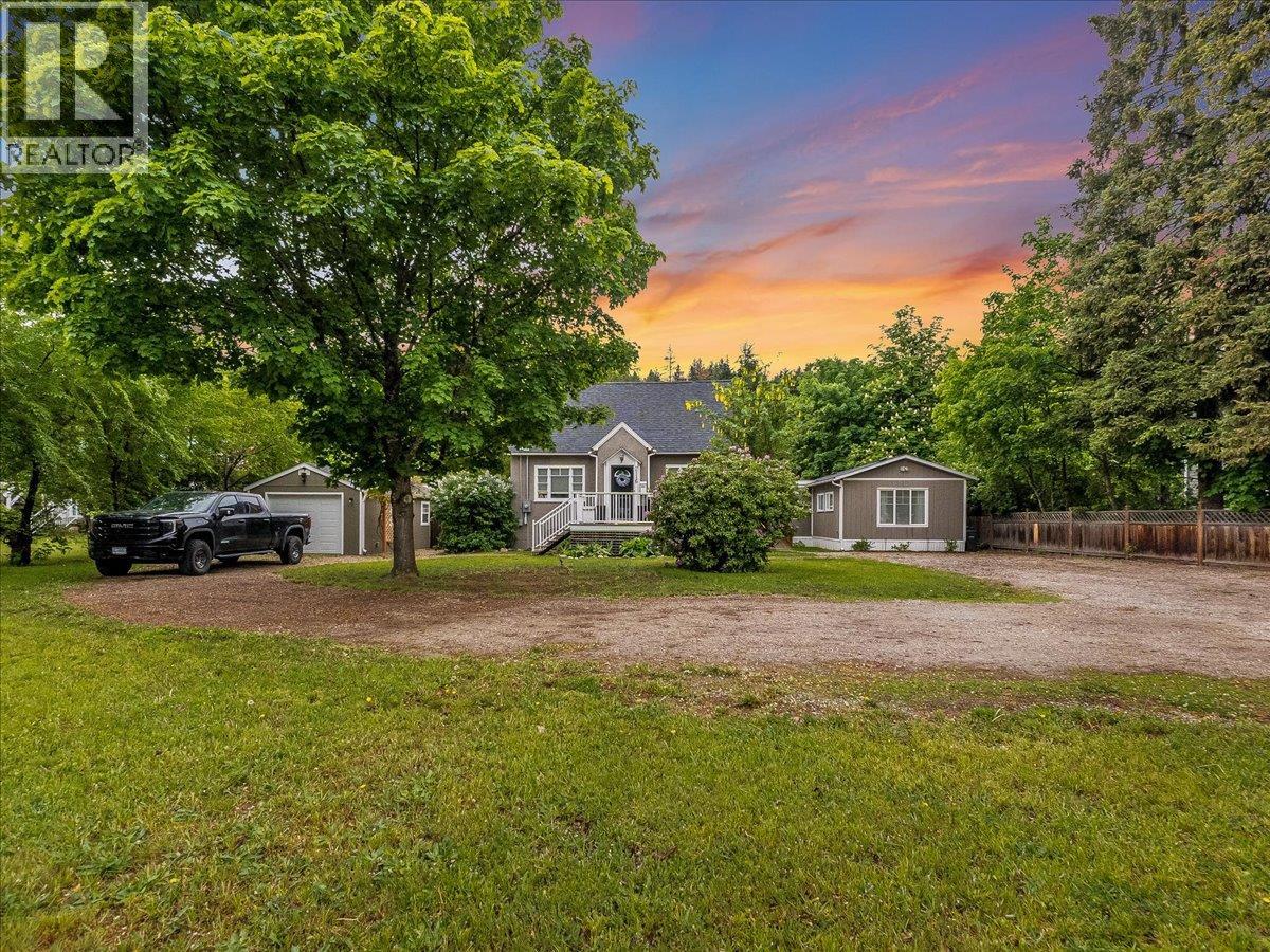 2116 Columbia Avenue, Castlegar, British Columbia