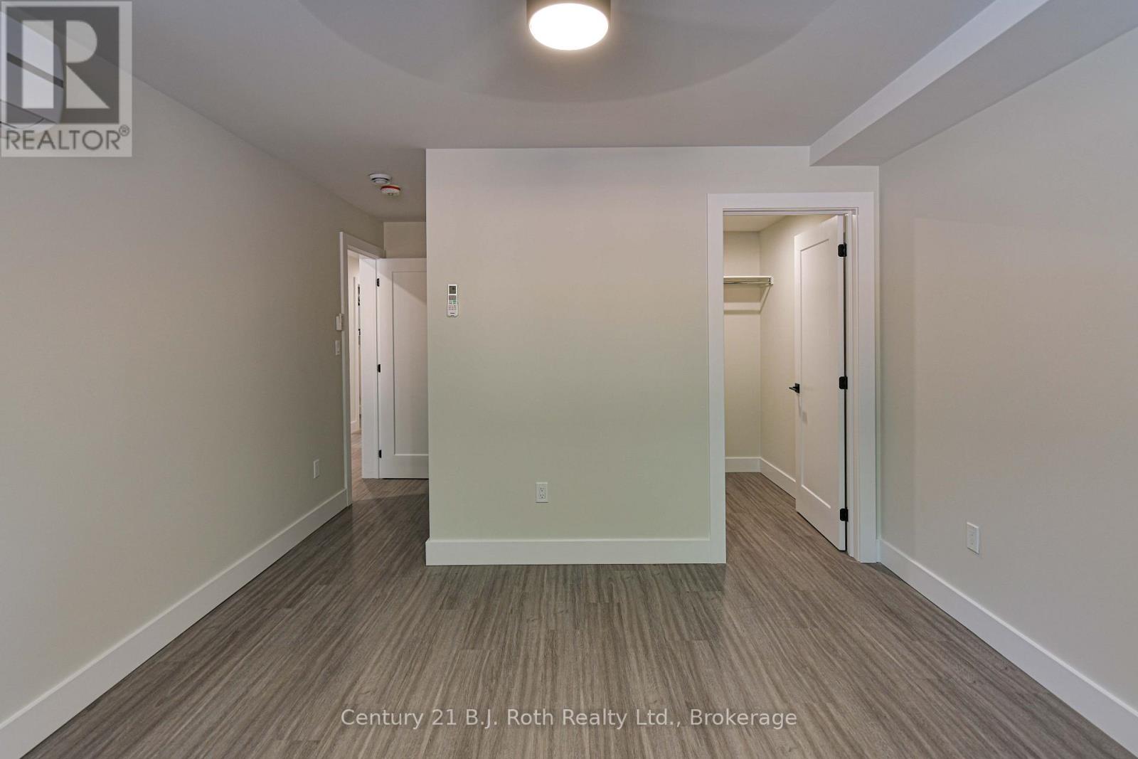 3 (Lower) - 165 Barrie Road, Orillia, Ontario  L3V 2P6 - Photo 25 - S13664902