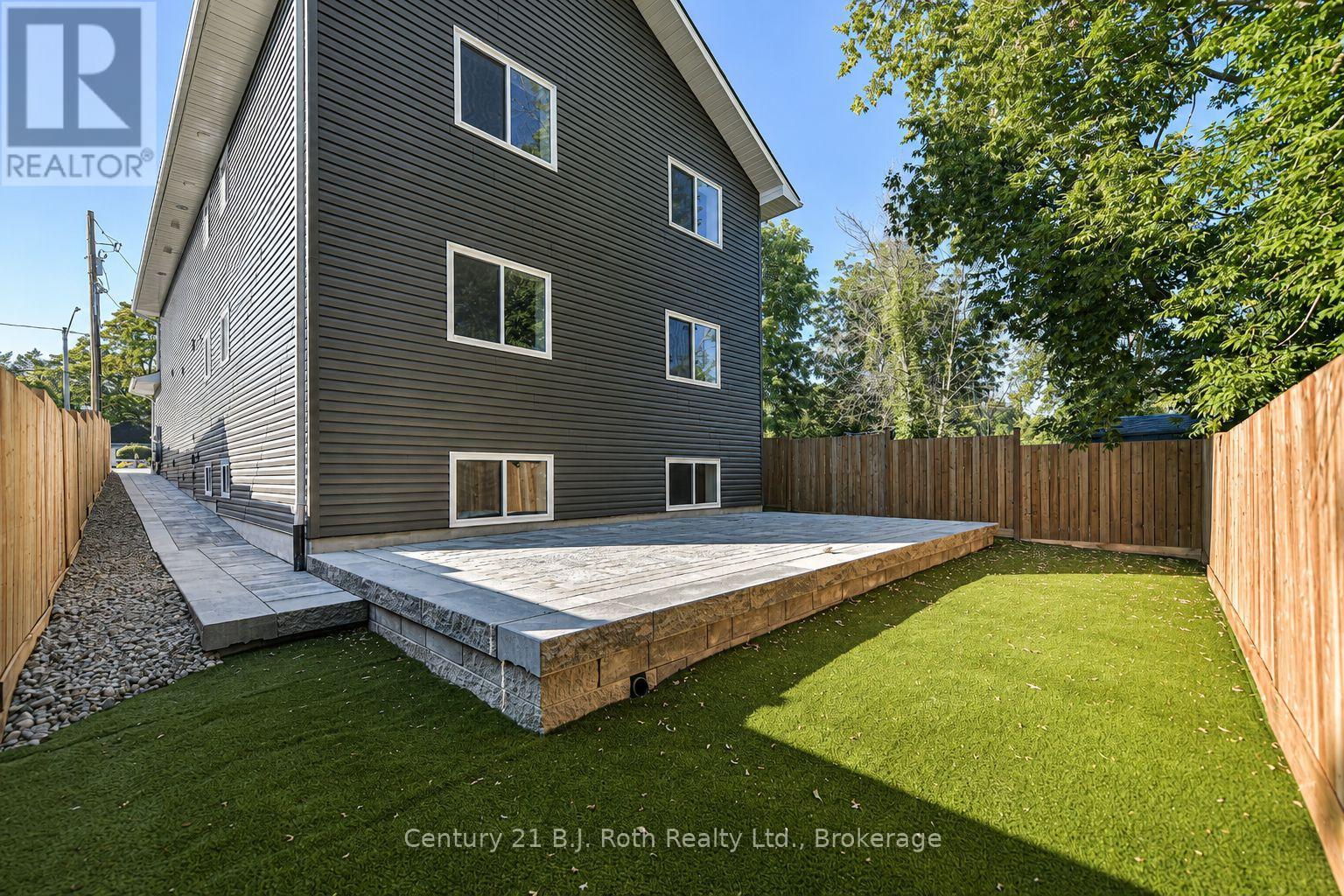 3 (Lower) - 165 Barrie Road, Orillia, Ontario  L3V 2P6 - Photo 33 - S13664902