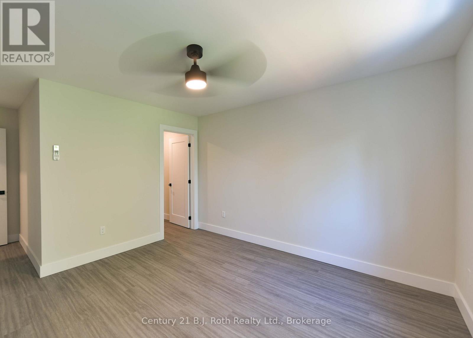 2 (Upper) - 165 Barrie Road, Orillia, Ontario  L3V 2P6 - Photo 22 - S13664904