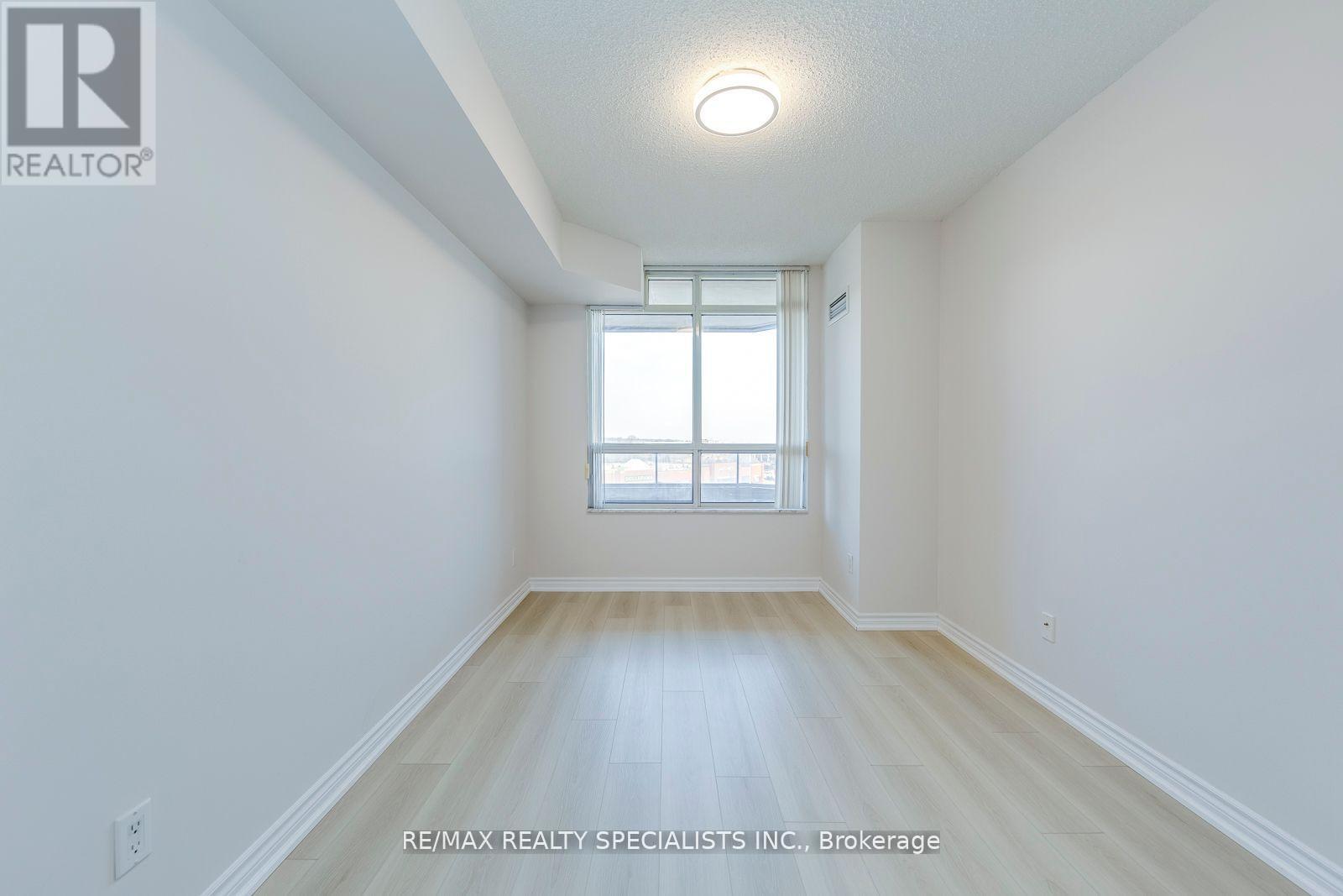 807 - 35 Kingsbridge Garden Circle, Mississauga, Ontario  L5R 3Z5 - Photo 27 - W13683110