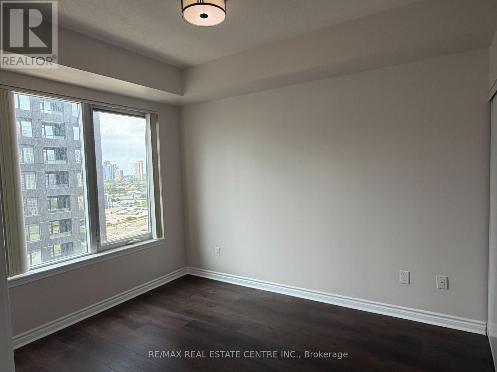 1301 - 385 Prince Of Wales Drive, Mississauga, Ontario  L5B 0C6 - Photo 6 - W13683116