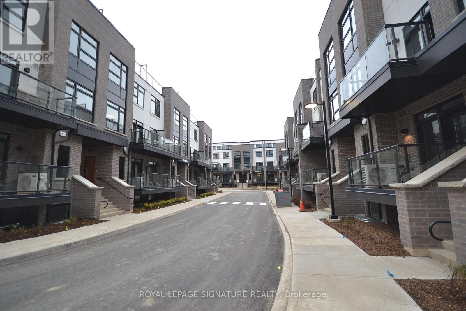 107 - 1573 Rose Way, Milton, Ontario L9E 1N4 - Photo 2 - W13683174