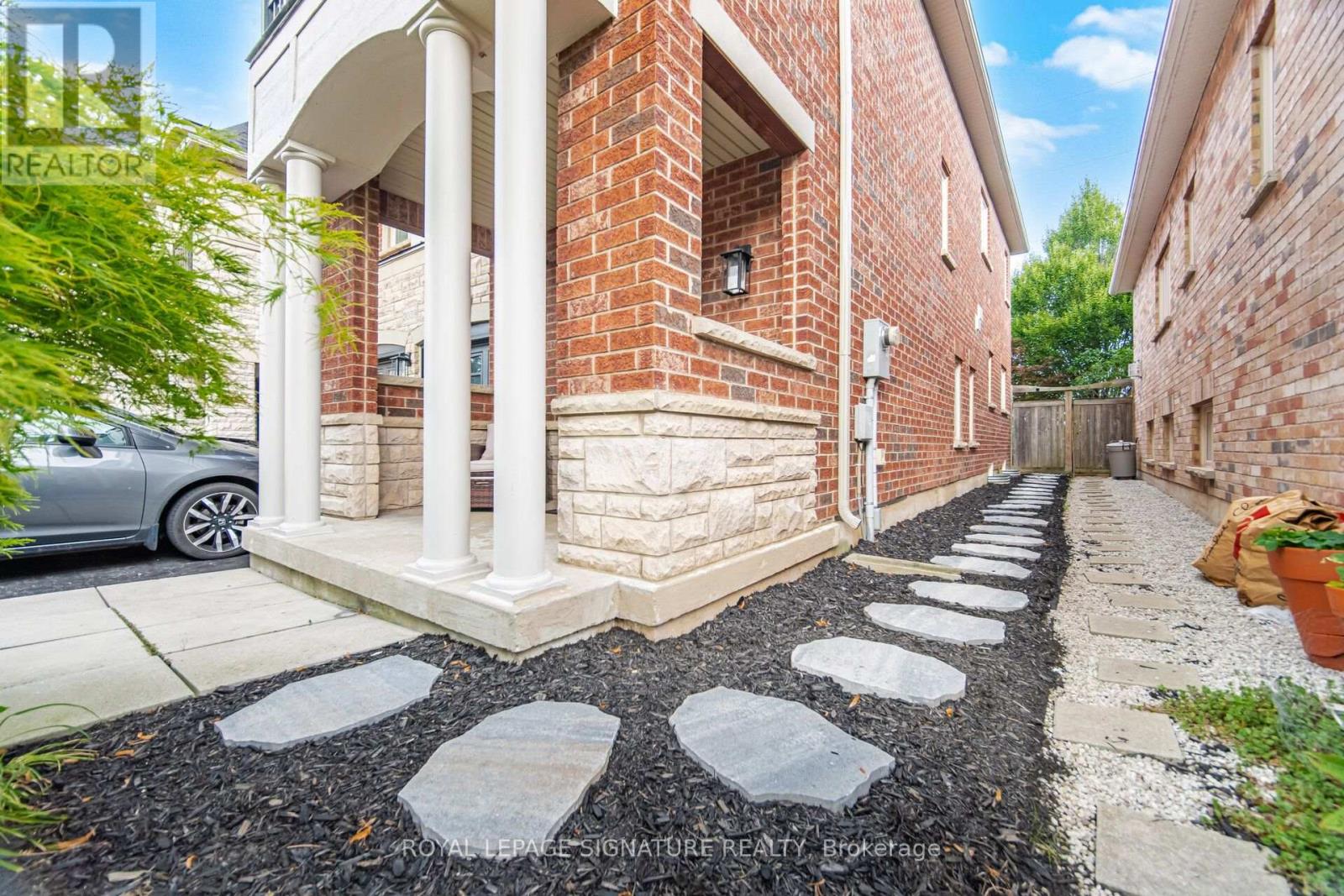 3059 Ferguson Drive, Burlington, Ontario  L7M 0G6 - Photo 3 - W13683188