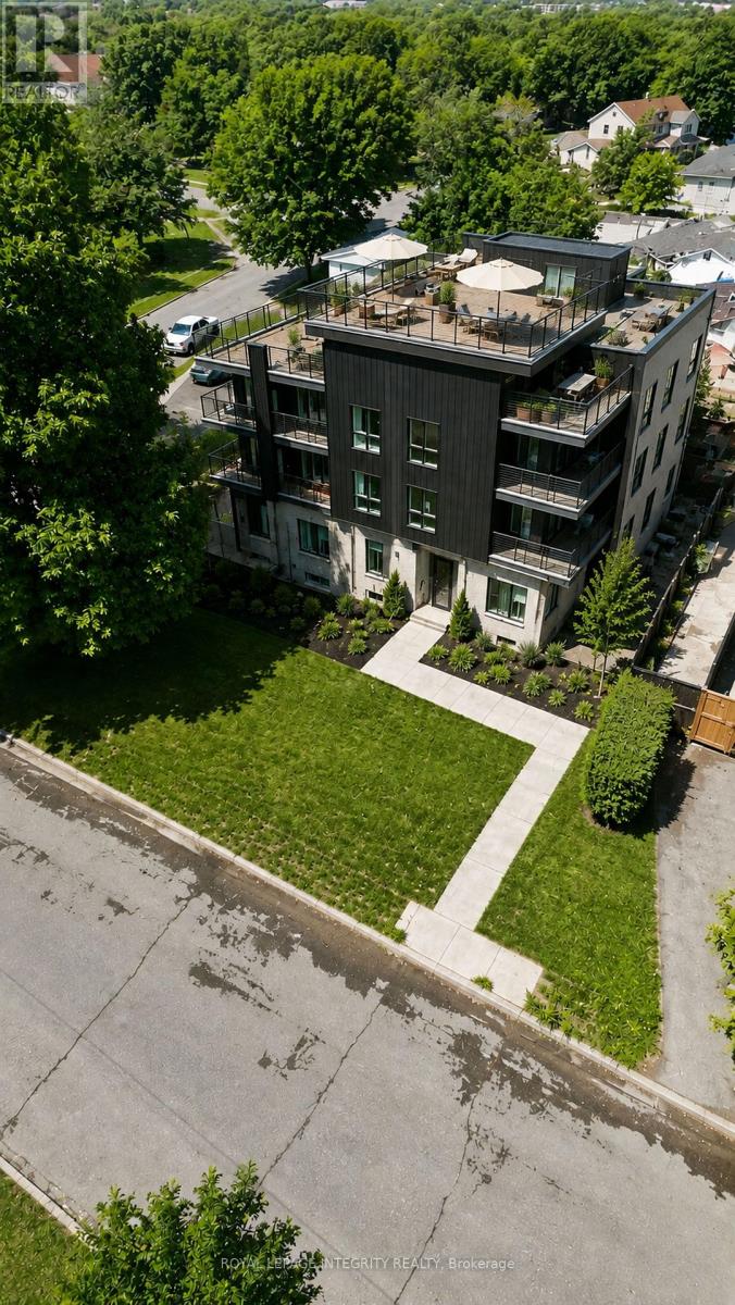 322 Kirchoffer Avenue, Ottawa, Ontario  K2A 1Y3 - Photo 4 - X13682336