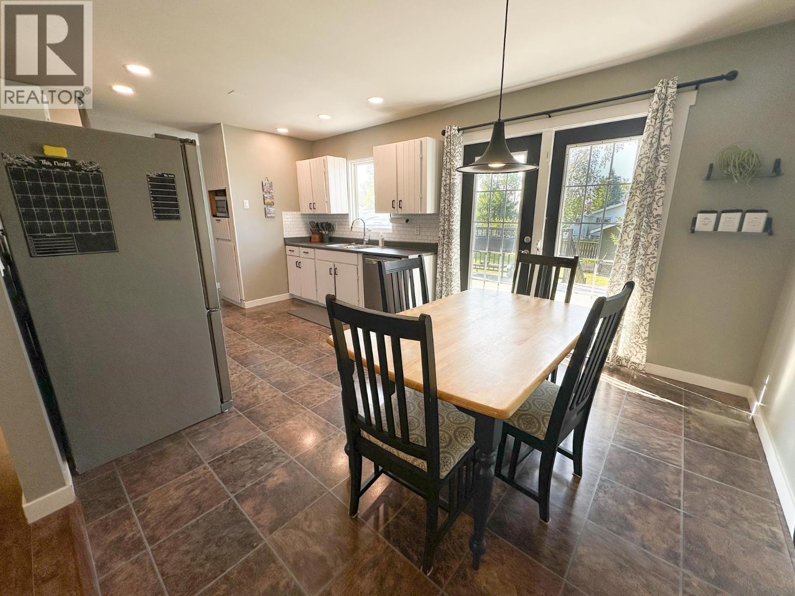 241 Elm Street, Fort St. James, British Columbia  V0J 1P0 - Photo 9 - R3155871