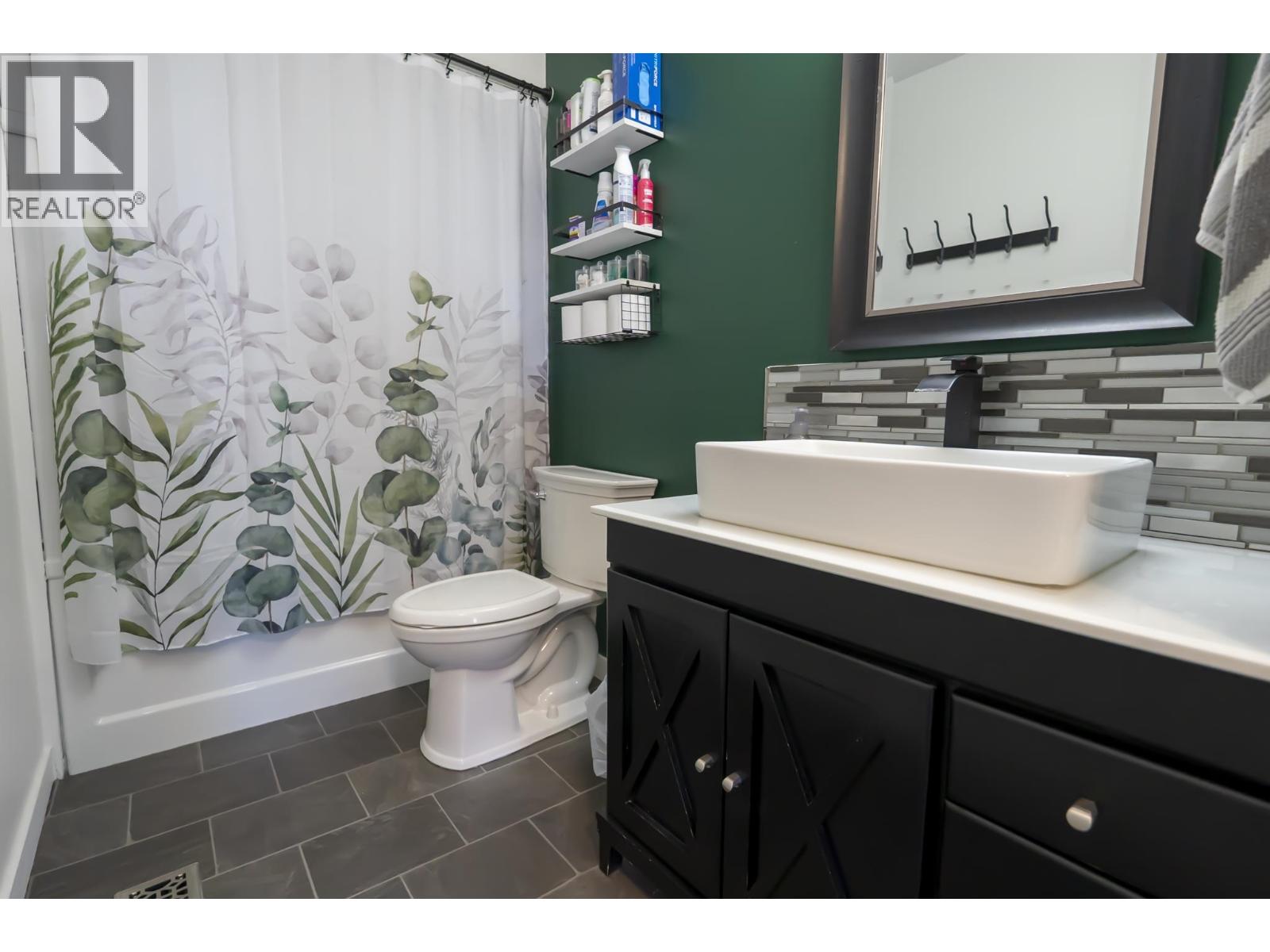 241 Elm Street, Fort St. James, British Columbia  V0J 1P0 - Photo 19 - R3155871