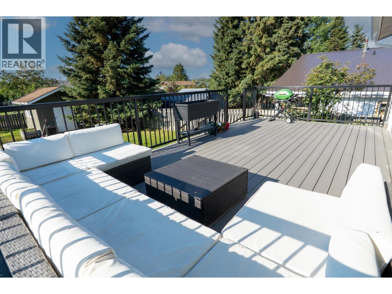 241 Elm Street, Fort St. James, British Columbia  V0J 1P0 - Photo 23 - R3155871