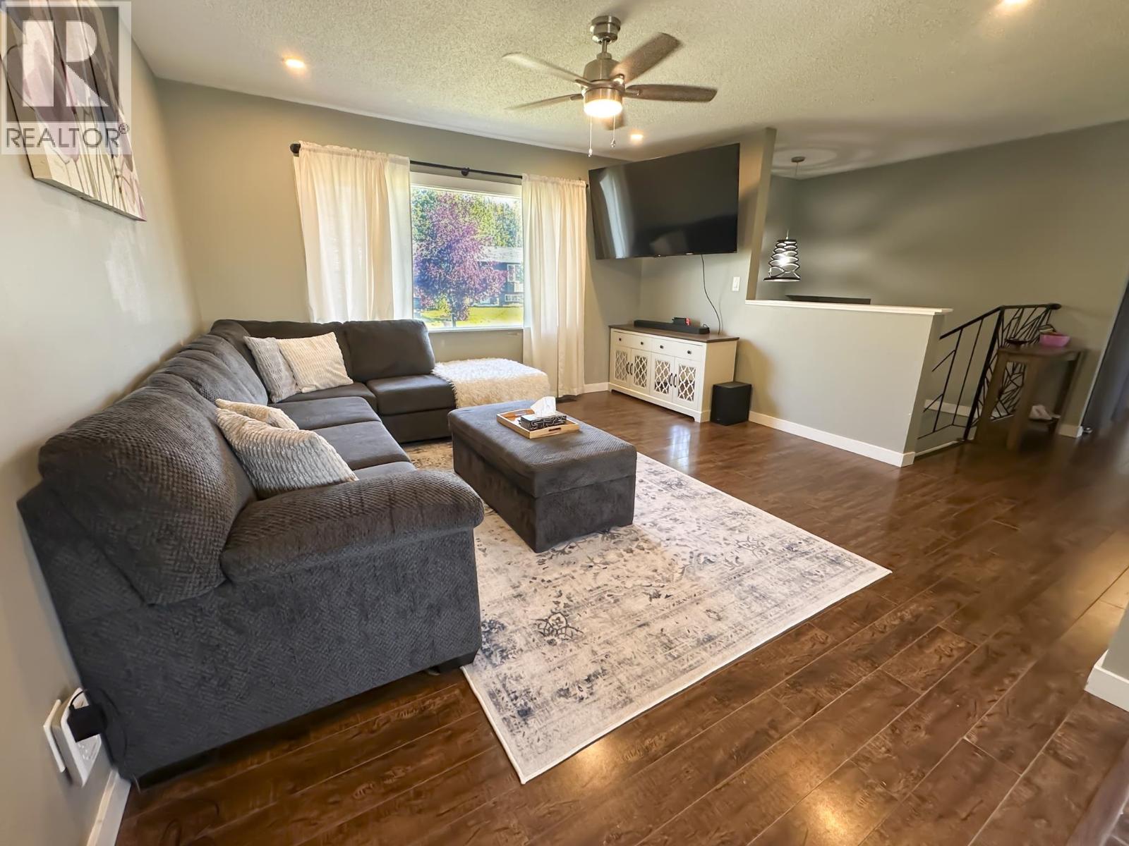 241 Elm Street, Fort St. James, British Columbia  V0J 1P0 - Photo 12 - R3155871