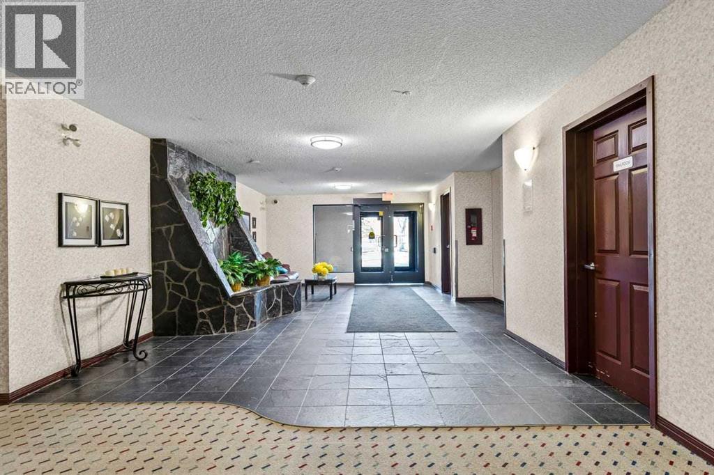 304, 2022 Canyon Meadows Drive SE, Calgary, Alberta  T2J 7H1 - Photo 32 - A2293821