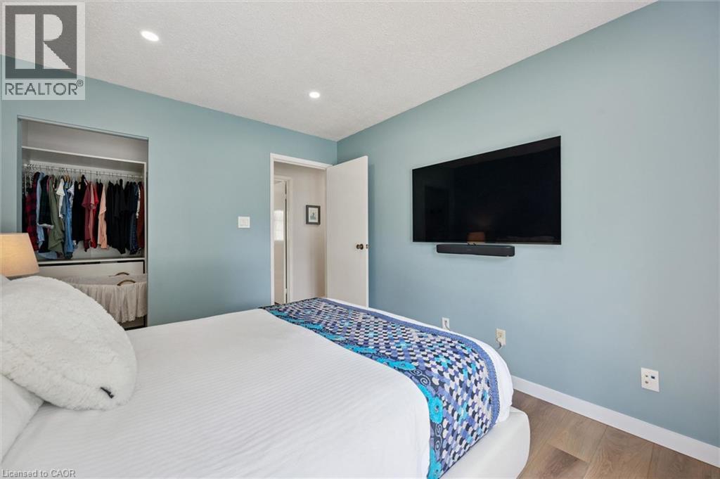 2 Keewatin Avenue, Kitchener, Ontario  N2B 3L5 - Photo 15 - 40852934