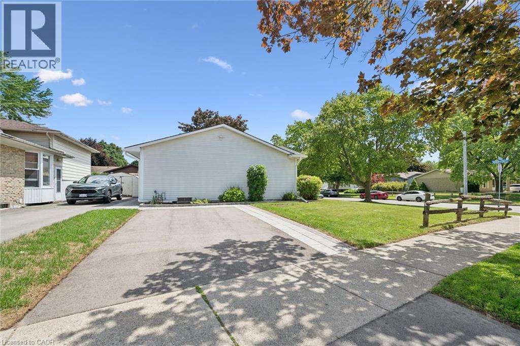 2 Keewatin Avenue, Kitchener, Ontario  N2B 3L5 - Photo 28 - 40852934