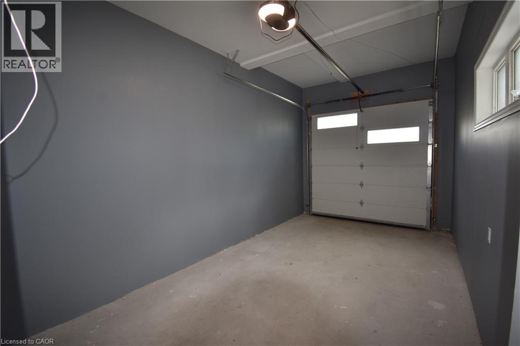 1294 Coric Avenue Unit# 2, Burlington, Ontario  L7R 3S3 - Photo 30 - 40855835