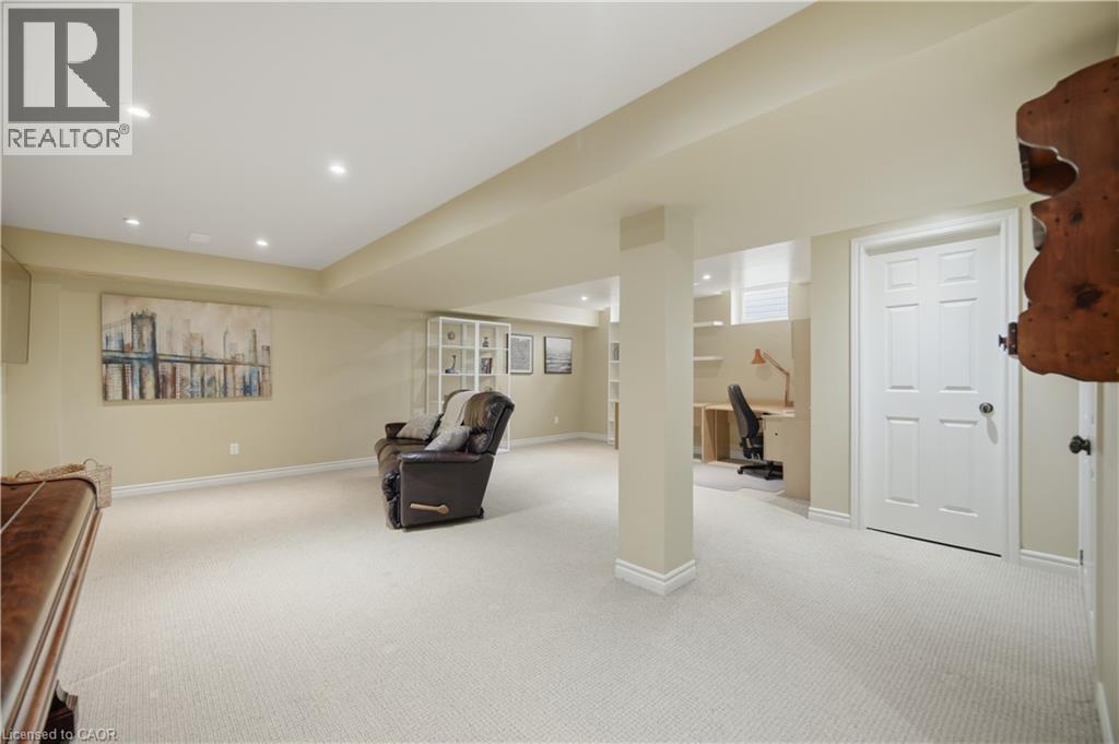 40 Sunnycroft Court, Hamilton, Ontario  L8B 0L3 - Photo 34 - 40856290