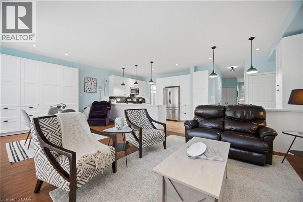 40 Sunnycroft Court, Hamilton, Ontario  L8B 0L3 - Photo 10 - 40856290
