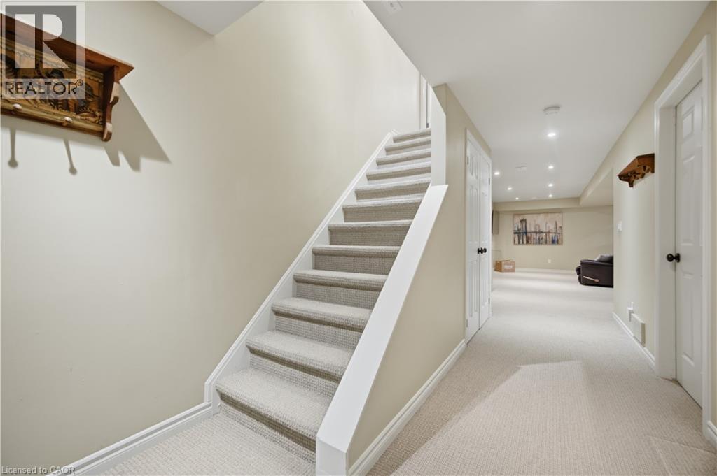 40 Sunnycroft Court, Hamilton, Ontario  L8B 0L3 - Photo 33 - 40856290