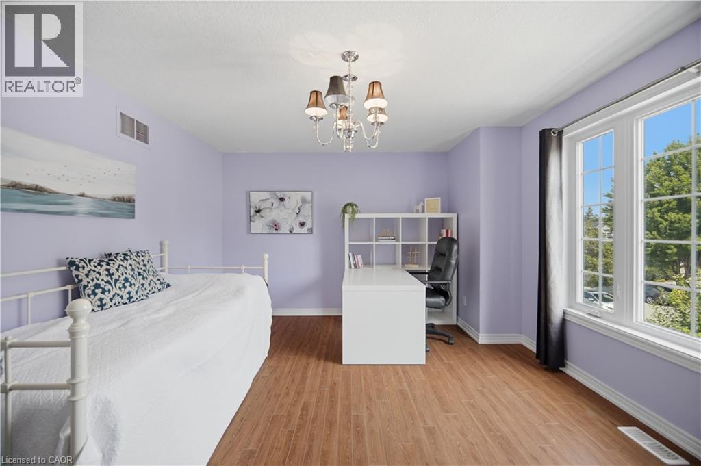 40 Sunnycroft Court, Hamilton, Ontario  L8B 0L3 - Photo 26 - 40856290